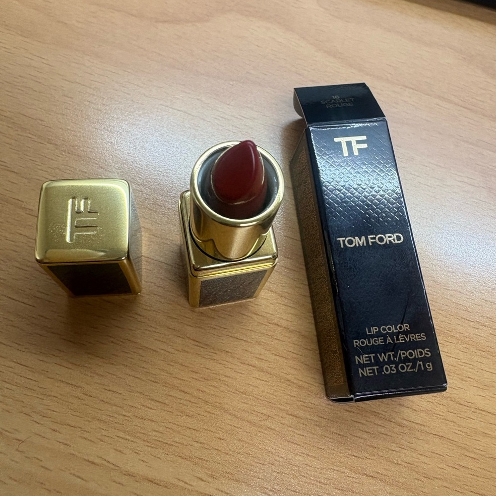MINI! Tom Ford Red Lipstick- 16 Scarlet Rouge